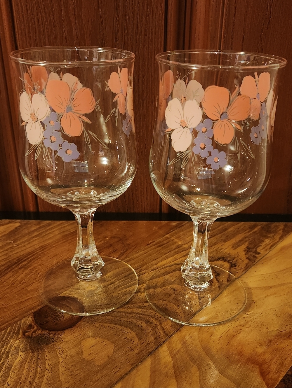 Vintage Galleria Floral Wine Glasses Lot Of 2 NWOT